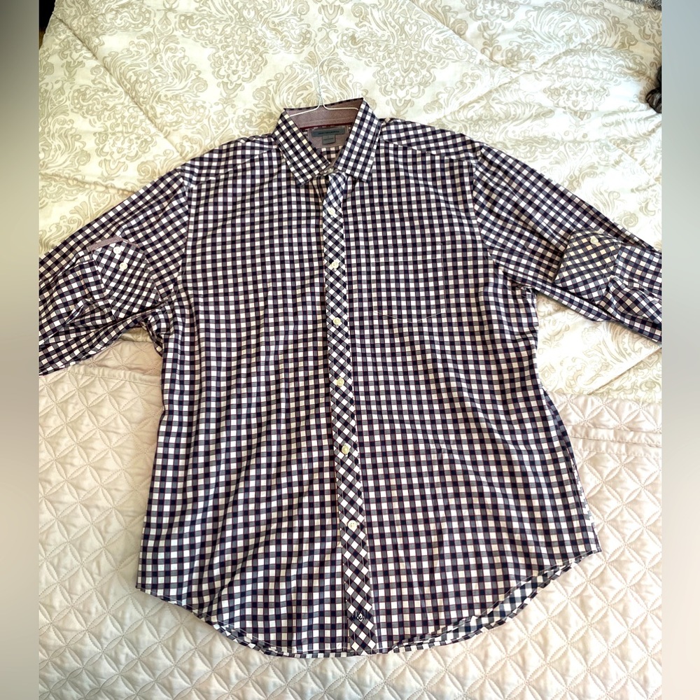 Johnston and Murphy Tailored fit shirt